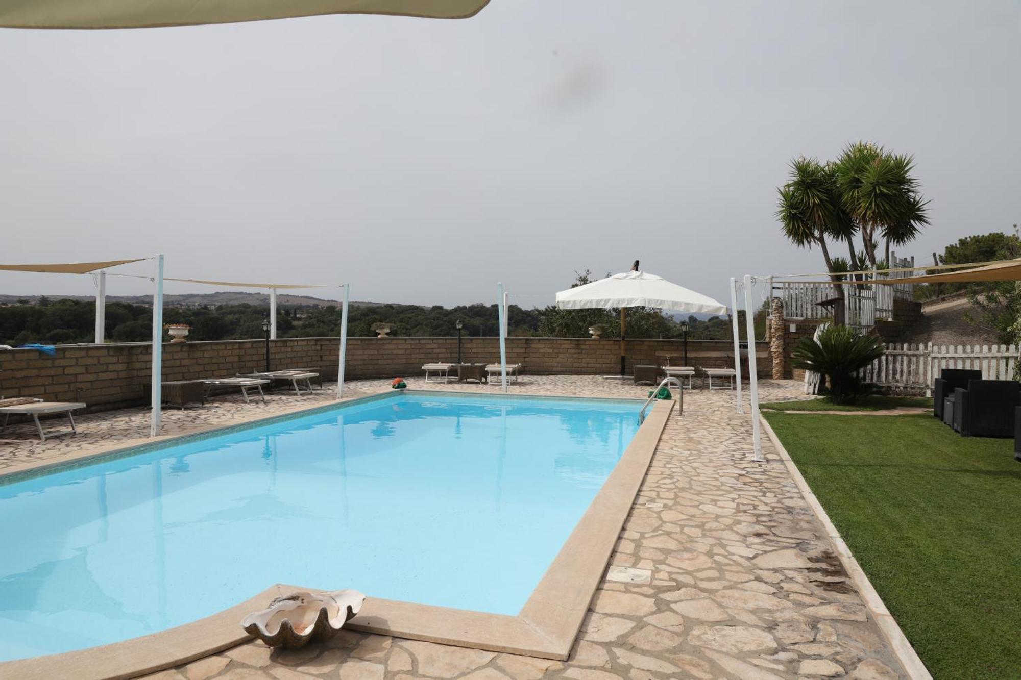 Le Colline Bed & Breakfast 2*
