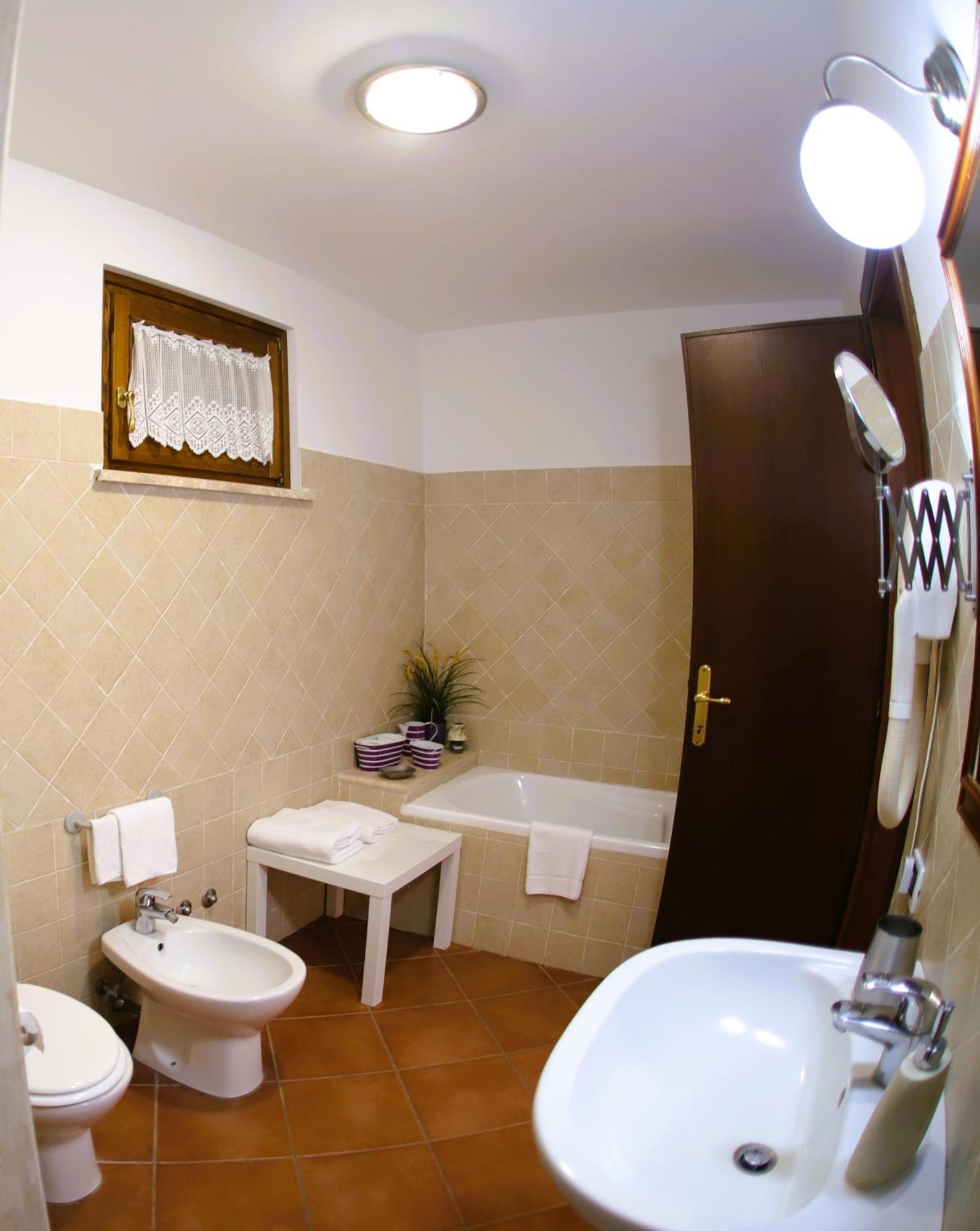 Le Colline Bed & Breakfast Anguillara Sabazia